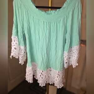 Mint Green With Lace Trim And Lace Bell Trim Sleeves Pit To Pit Is 19.